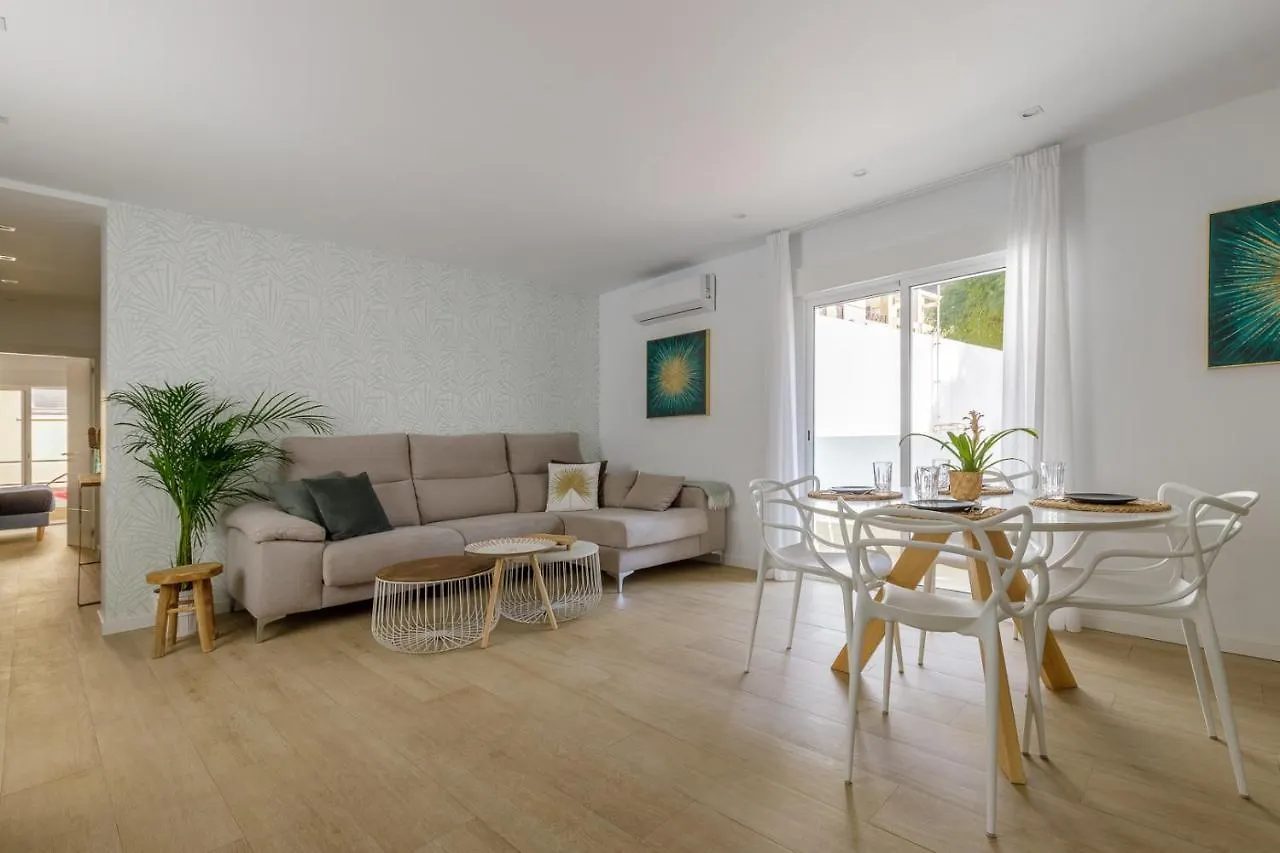 Spacious & Quiet Apartment By Hellomalaga - Azahar 0*, Malaga Spain